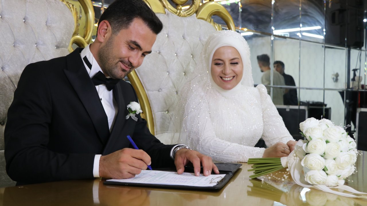 Mustafa ile Nesibe ömür boyu mutluluğa ‘evet’ dedi