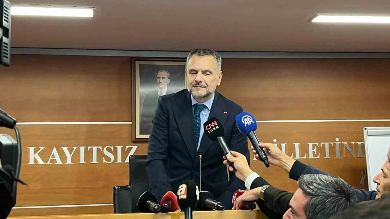 Bayrampaşa Belediye Başkan Vekilliğine seçilen AK Parti’li İbrahim Akın göreve başladı