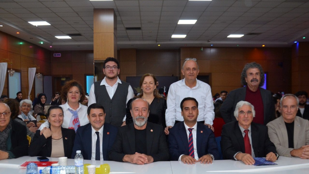 ÇYDD Konya şubesi Cumhuriyet Bayramı'nı kutladı