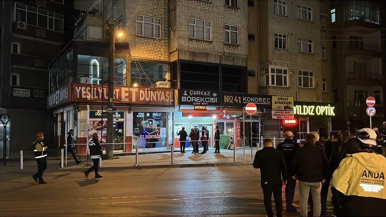 Gebze’de 3 binada çatırtı sesleri: Bina tahliye edildi