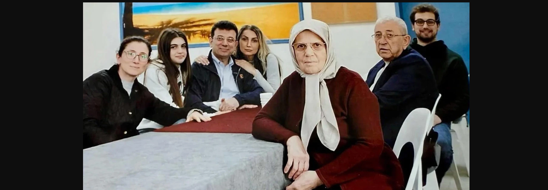 Ekrem İmamoğlu'nun babası ve oğluna yurt dışına çıkış yasağı getirildi