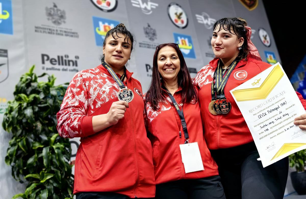 Konya TOHM’lu halterciden avrupa rekoru