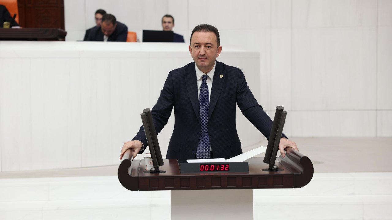 CHP'li Barış Bektaş: Kamu yararı hiçe sayıldı