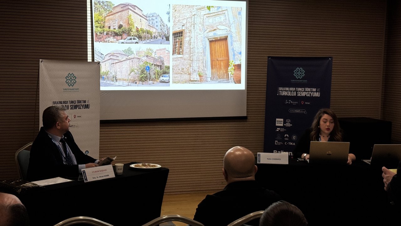 Konya'daki 'Türkçe' buluşması devam ediyor