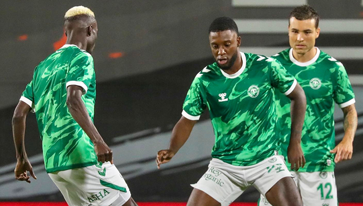 Konyaspor’da Bazoer şoku