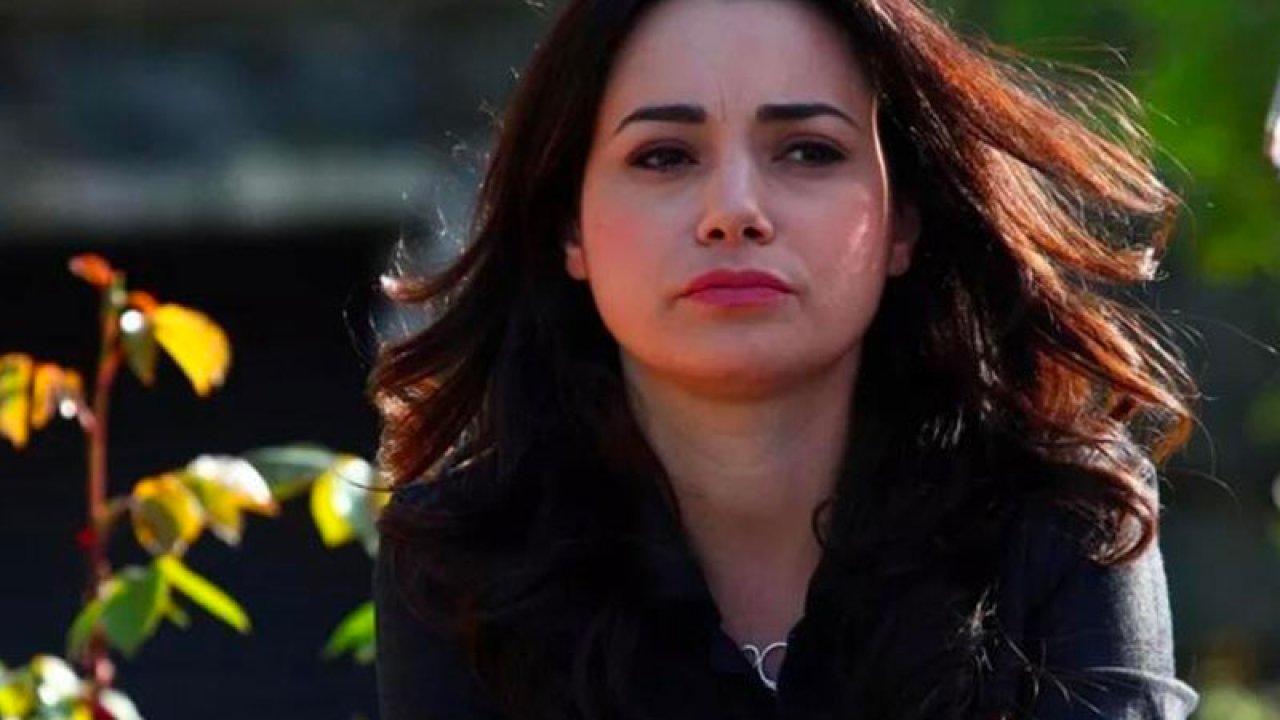 Özgü Namal feci kaza geçirdi aracı pert oldu!