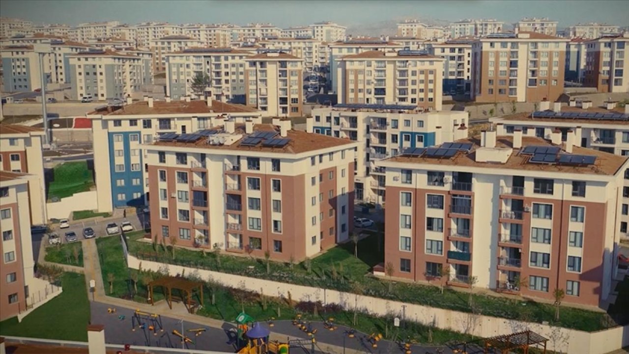 Bakan Kurum'dan yapımı tamamlanan 350 bininci konuta ilişkin paylaşım