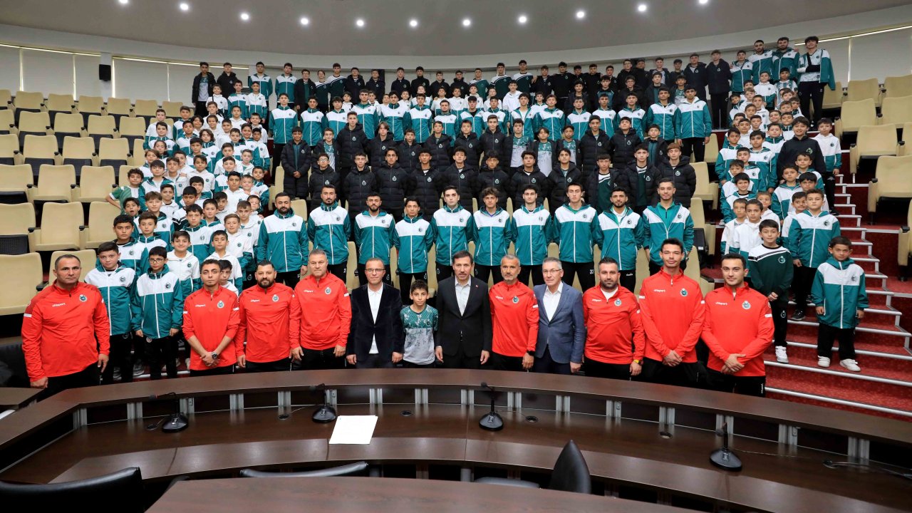 Başkan Kılca, sporcuları konuk etti