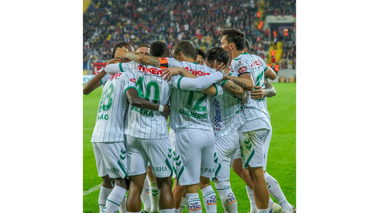 Konyaspor dışarıda biraz daha iyi