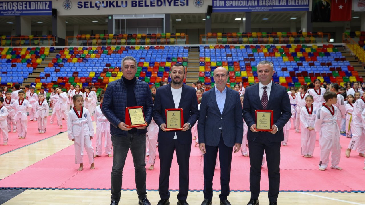 Ahmet Pekyatırmacı, çocukların kuşak sınavına ortak oldu