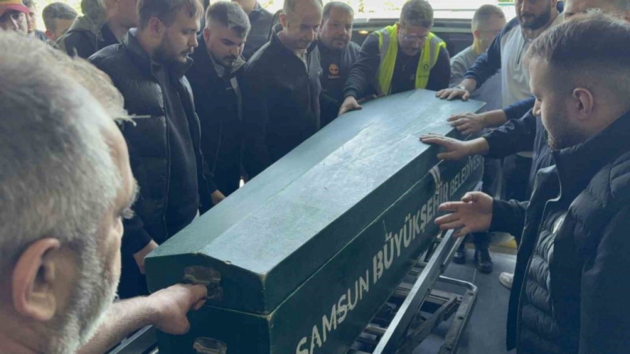 Arkadaşlarıyla şakalaşırken öldü