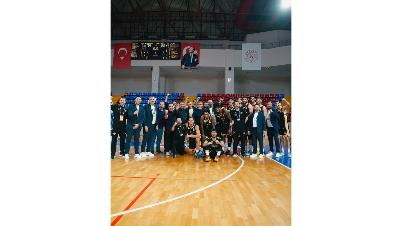 Konya'nın Dev Kartalları Harem'den şen dönüyor