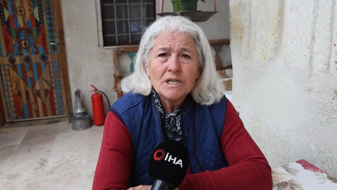 55 yıldır tersten konuşuyor, okuyor ve yazıyor! Kimse dediklerini anlamıyor