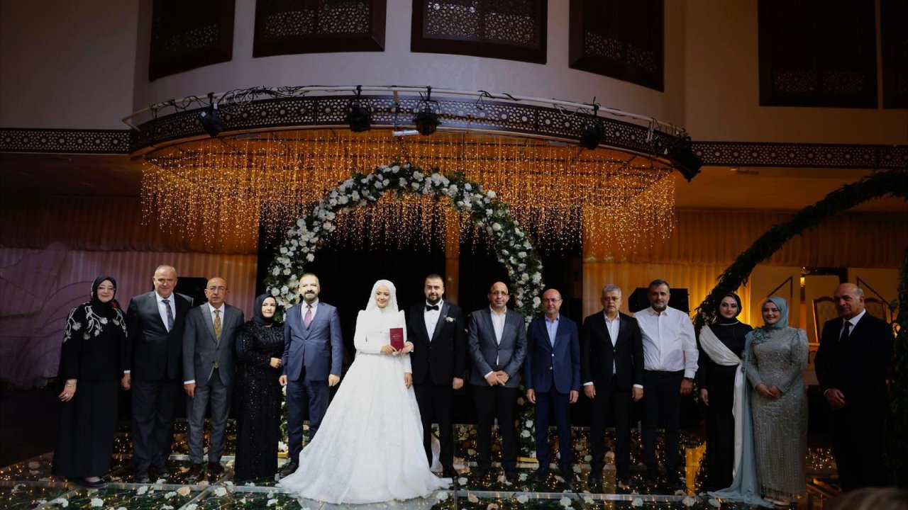 Hanife Nur ve İzzet Can mutluluğa ‘evet’ dedi