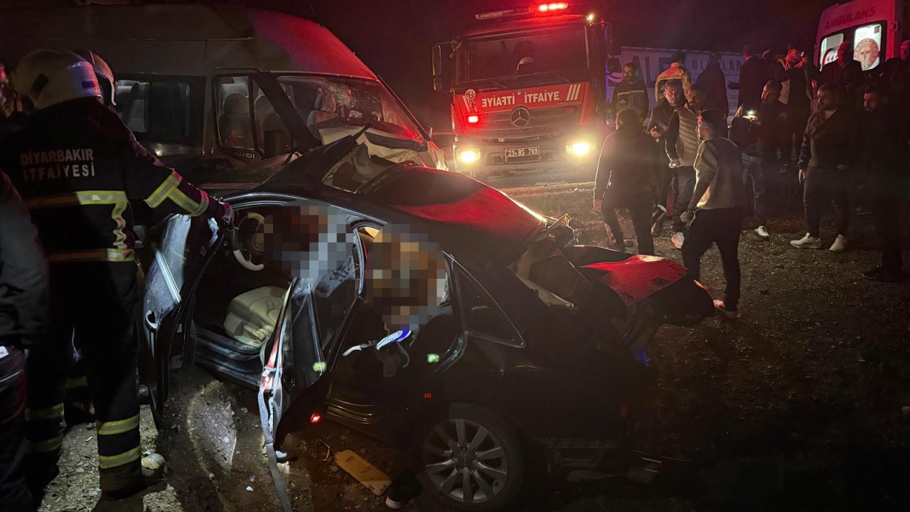 Diyarbakır'da 5 araçlı katliam gibi kaza: 4 ölü, 13 yaralı!