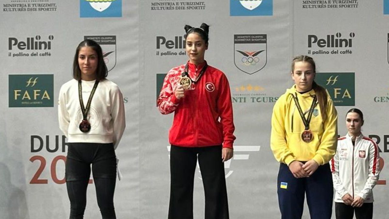 Selçuk Üniversitesi öğrencilerinden 14 madalya