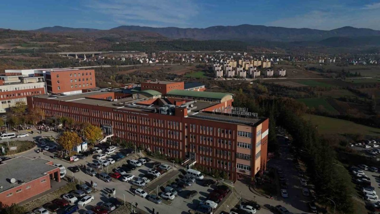 Bolu’da 14 öğrenci yemekten zehirlendi, sağlık ekipleri alarma geçti