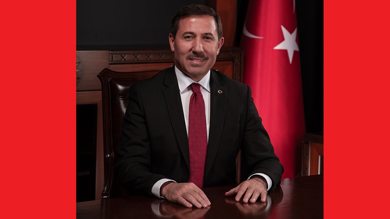 ‘Öğretmenlerimiz insan inşa eden mimarlardır’