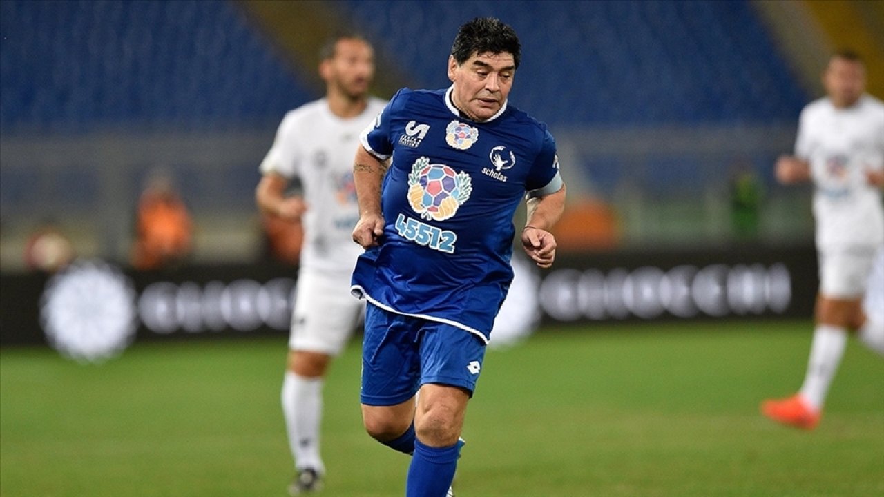 Maradona dünya futboluna iz bıraktı