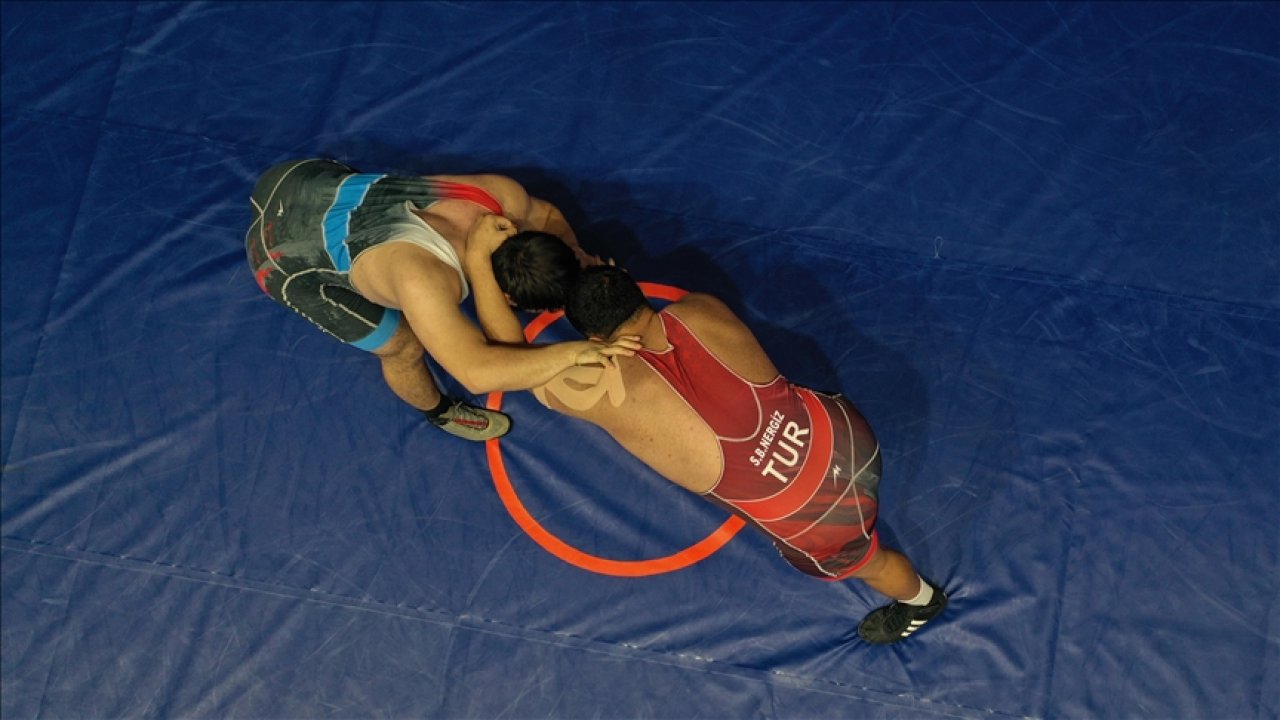 Milli sporcuların işitmemeleri başarılarına engel olmadı