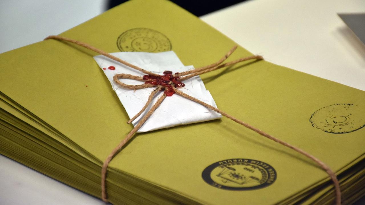 Seçim anketinden o partilere kötü haber çıktı!