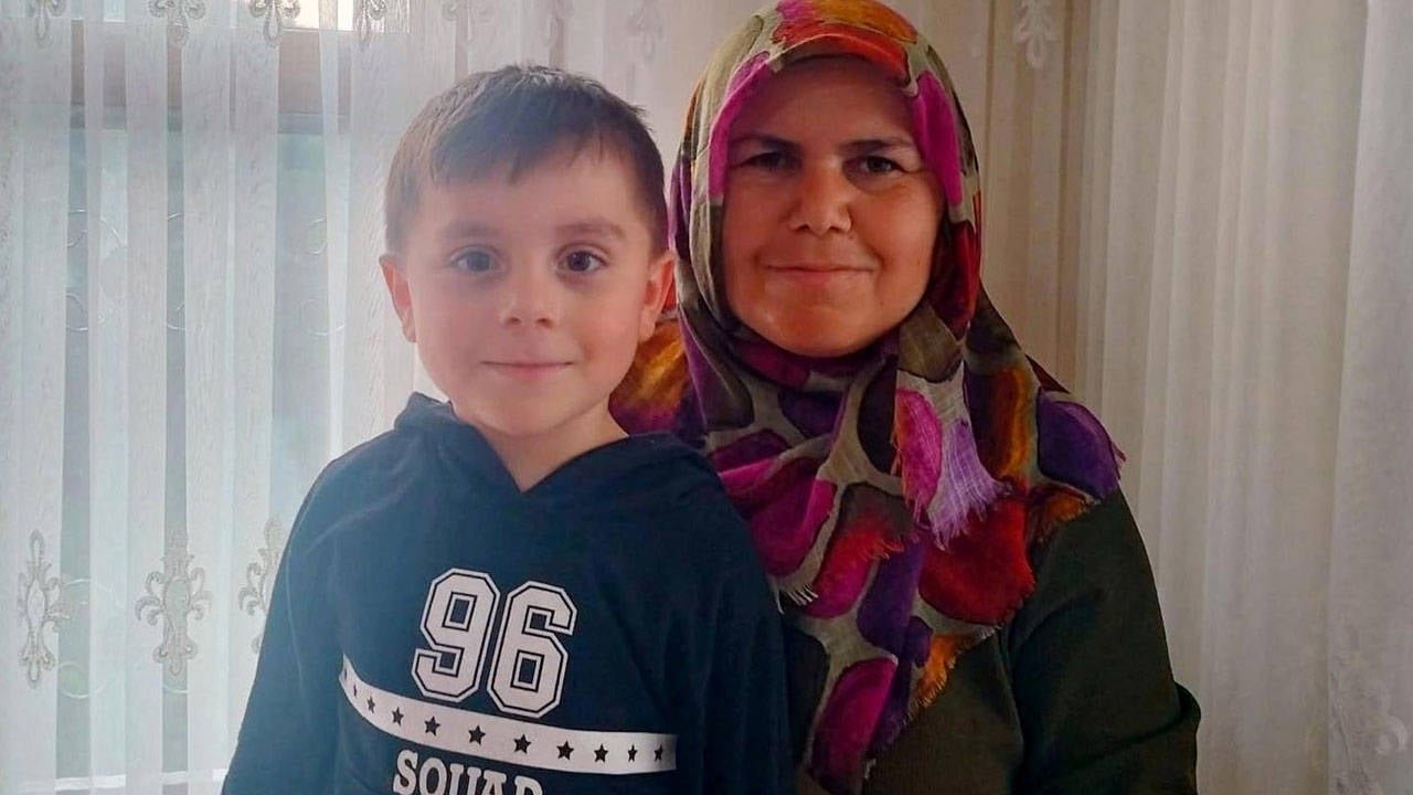 Dere Yatağında Bulundular… Babayla İlgili İddia Herkesi Şoke Etti!