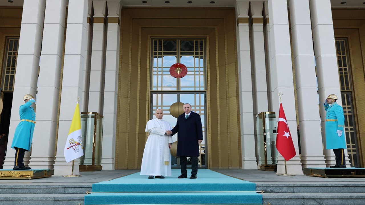 Papa 14. Leo'nun ilk resmi yurt dışı durağı Türkiye oldu