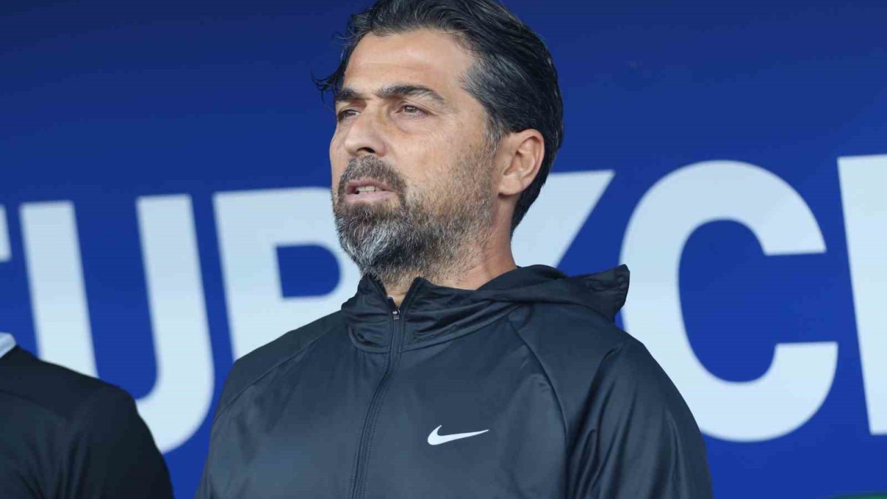 Çaykur Rizespor’da, İlhan Palut istifa etti