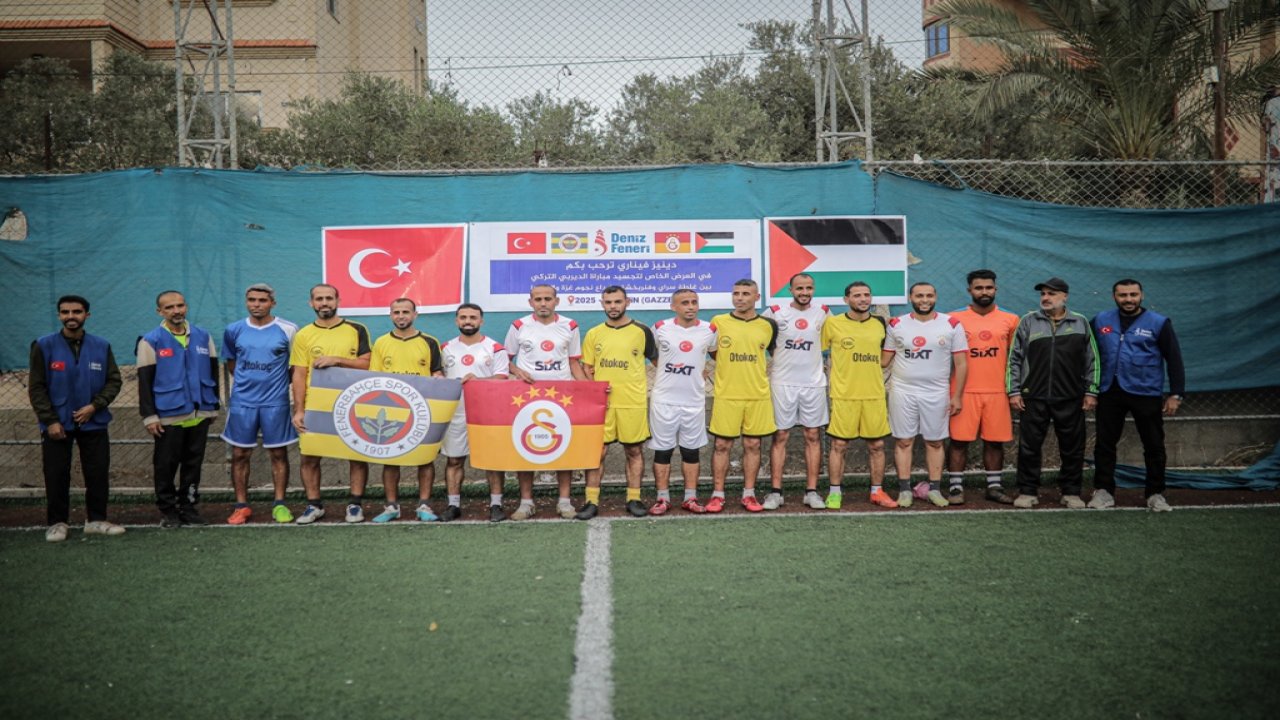 "Galatasaray-Fenerbahçe" derbisi Türkiye'den önce Gazze'de oynandı
