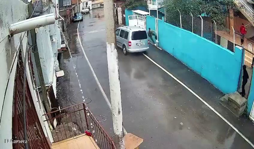 Pompalı tüfekle öldürülen yaşlı kadının intikamını almak istedi! Husumetlisini ezerek öldürmeye çalıştı