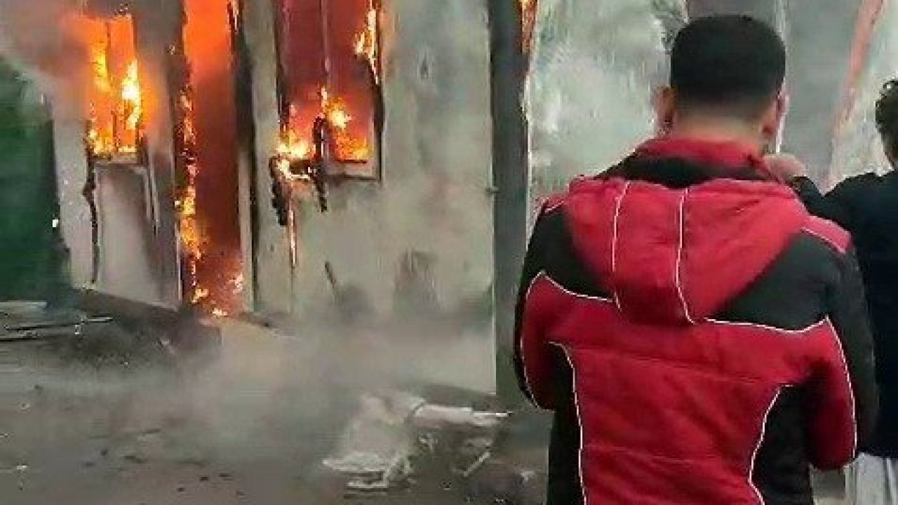 Konteyner alev alev yandı