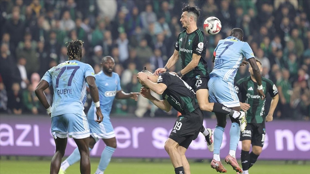 Kocaelispor-Kasımpaşa maçında gol sesi çıkmadı