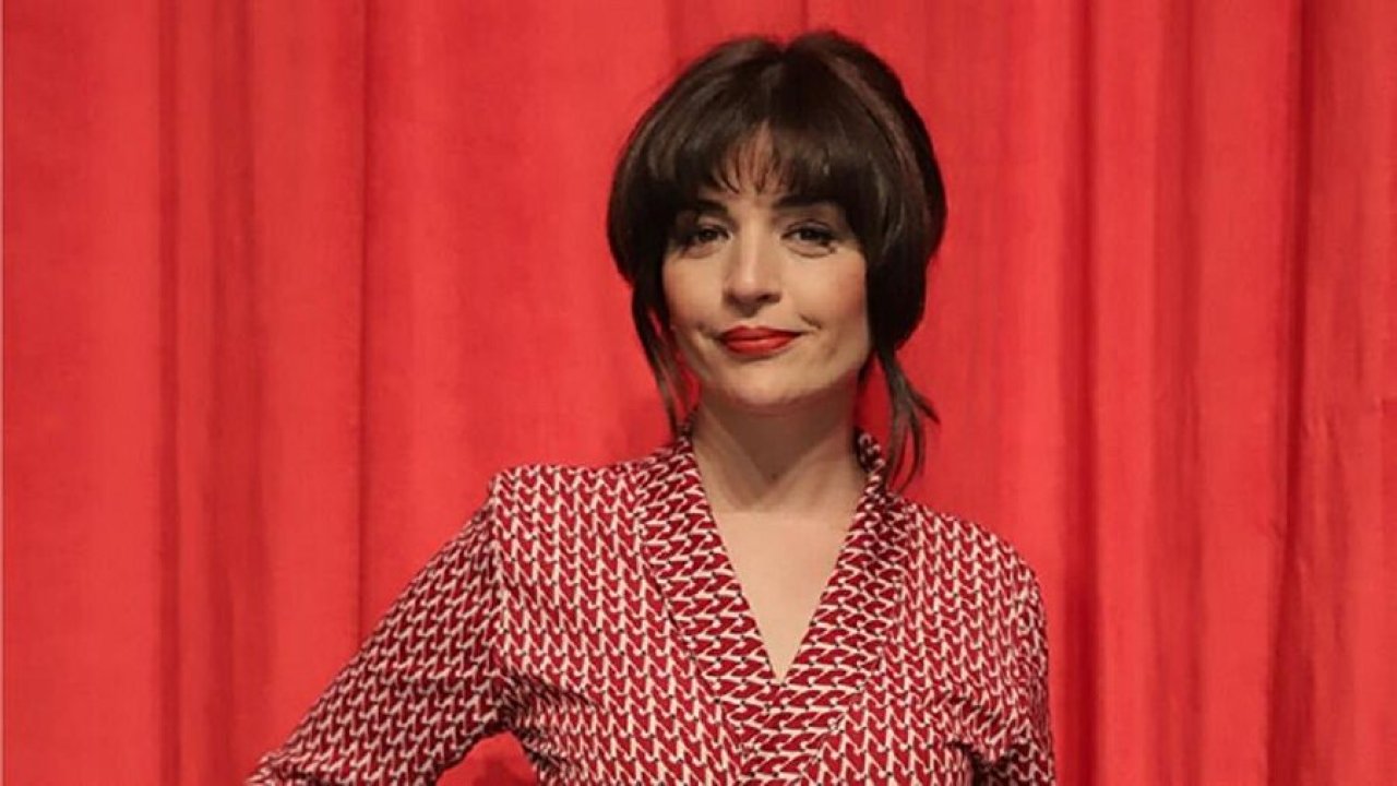 Gonca Vuslateri 5 bin liralık kiraz aldı, reklamını yaptı!