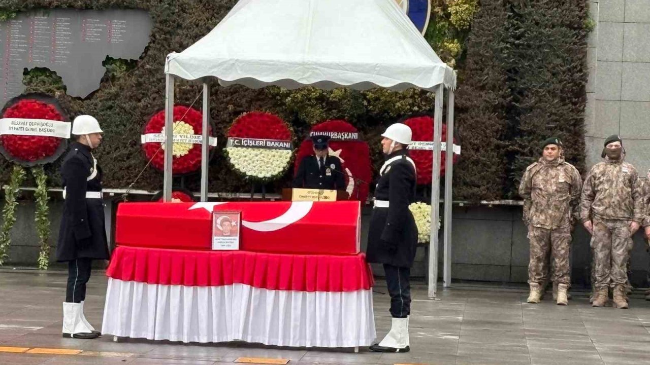 10'larca suç kaydı olanlar sokaklarda! Polis memuru Emre Albayrak'ın katil zanlısı da suç makinesi çıktı!