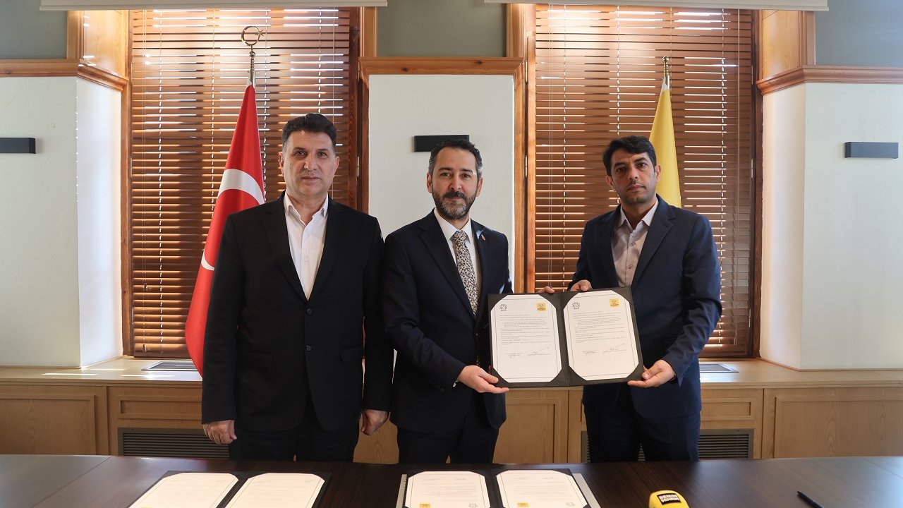 Konya Büyükşehir ile Hoy Belediyesi kardeş oldu!