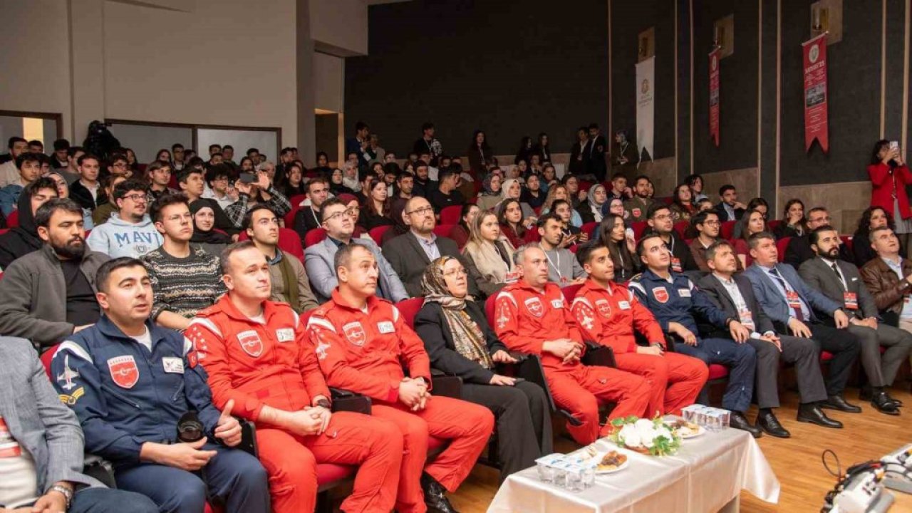 Türk Yıldızları, Selçuk Üniversitesinde
