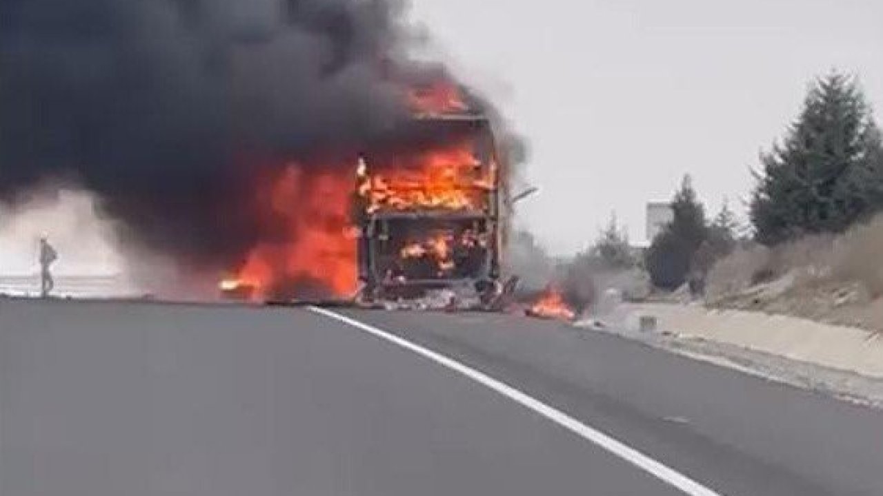 Yolcu otobüsünde korku dolu anlar! 25 yolcu ölümden döndü