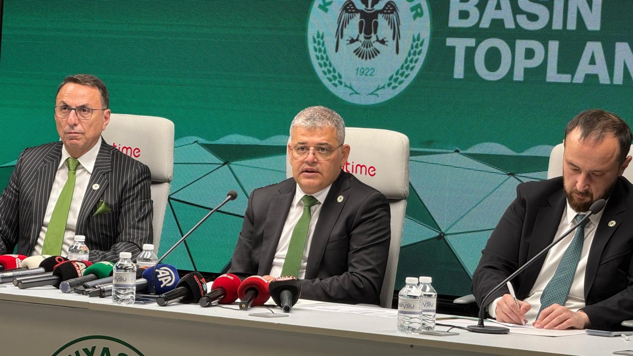 Konyaspor’da Ömer Atiker, kaç oyuncu alacaklarını açıkladı