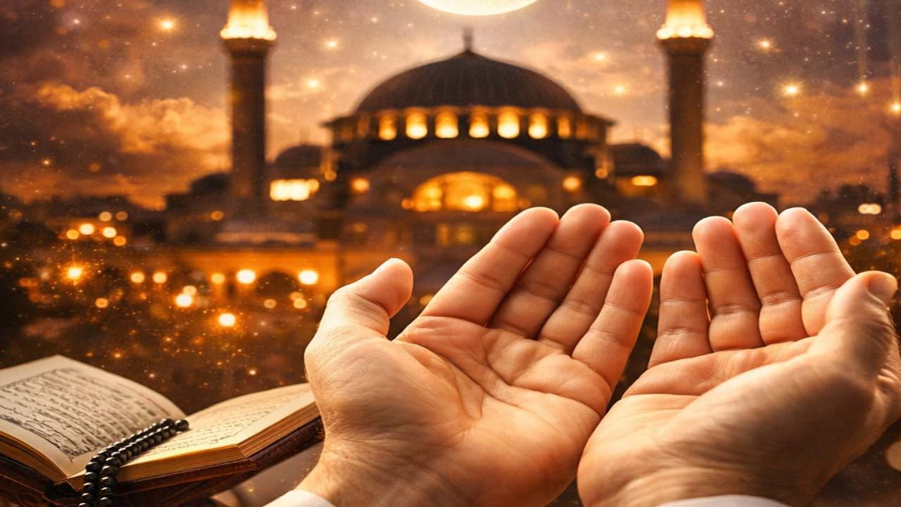 Regaip Kandili’nde eller semaya kalkıyor: İşte okunacak dualar