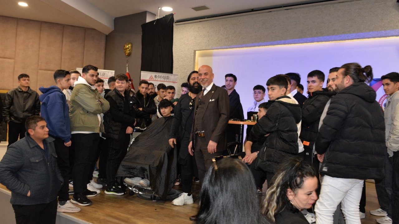 Erkek kuaförleri Konya’da eğitimde buluştu