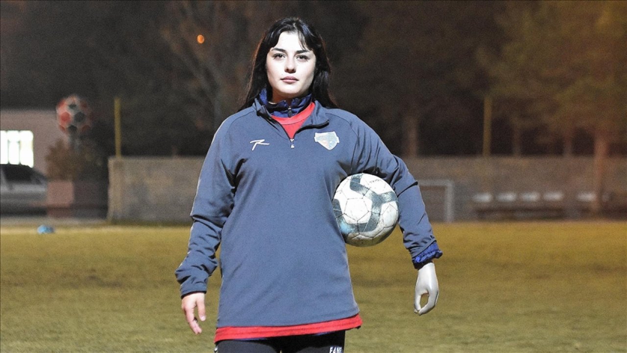 Hümeyra futbolu aşka dönüştürdü