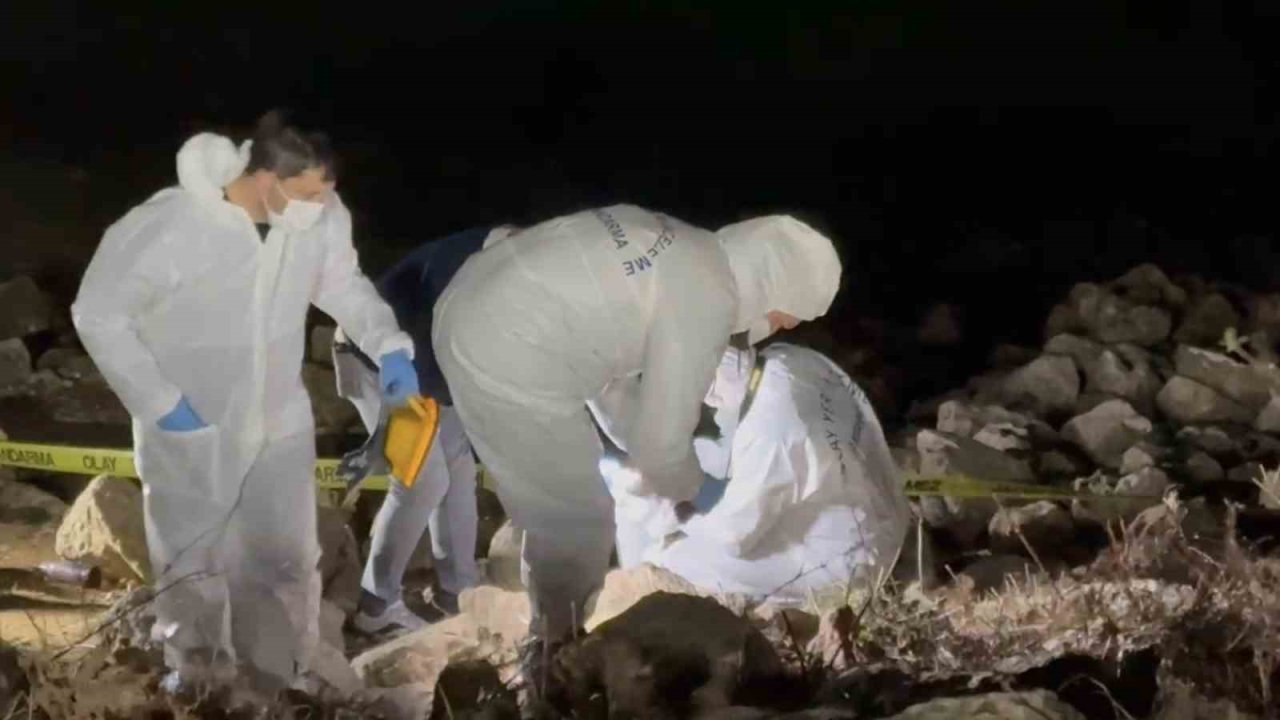 Balıkesir’de kayıp olarak aranan Elif Kumal’ın cansız bedeni ulaşıldı