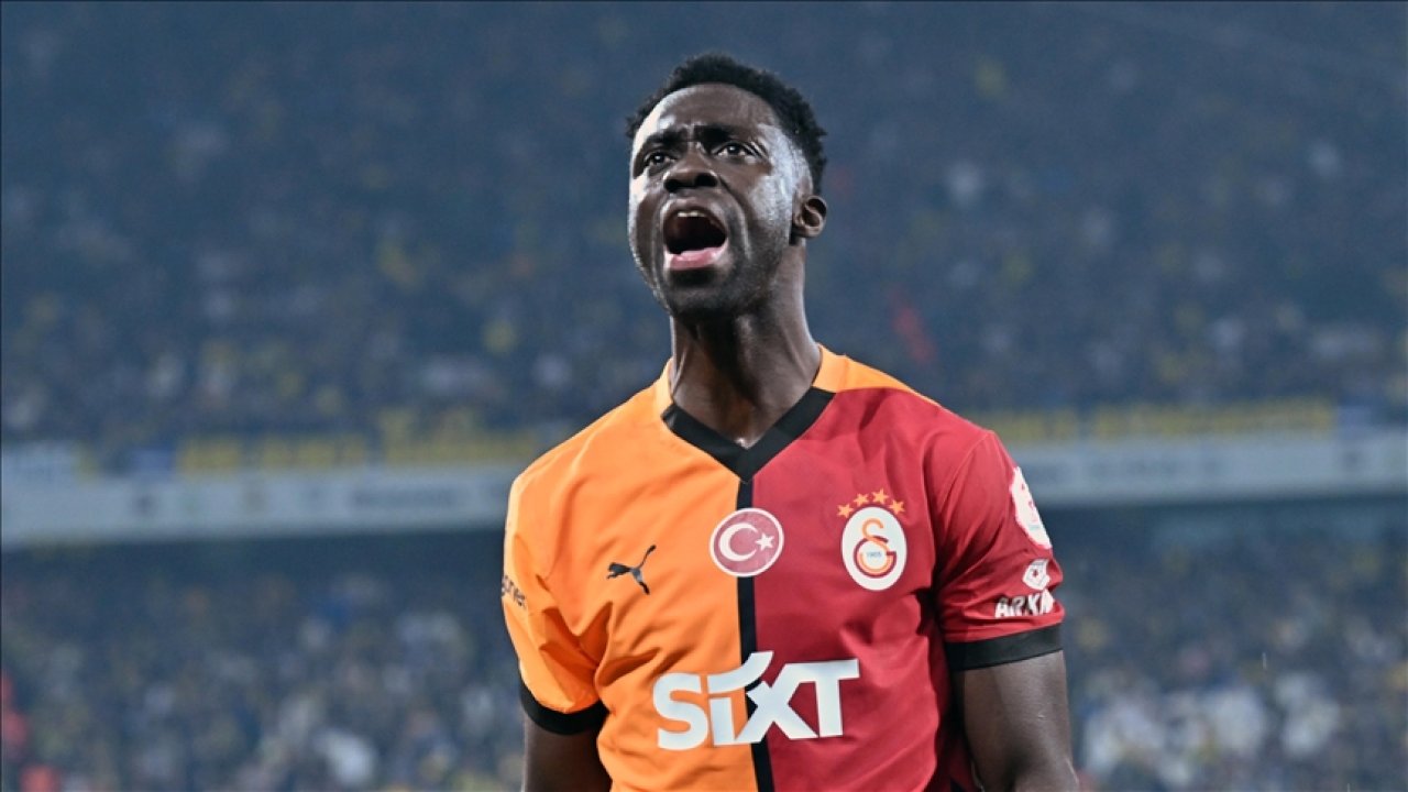 Davinson Sanchez tarihe geçti
