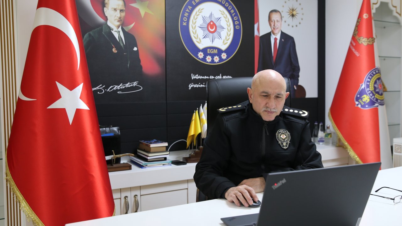 Konya İl Emniyet Müdürü Yüksek, AA'nın "Yılın Kareleri" oylamasına katıldı