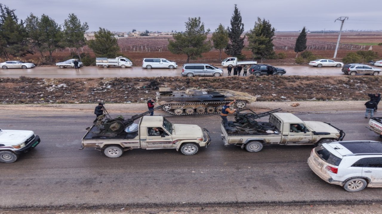 Suriye ordusu Fırat hattında ilerliyor: Deyr Hafir’den sonra Rakka çevresine girdi