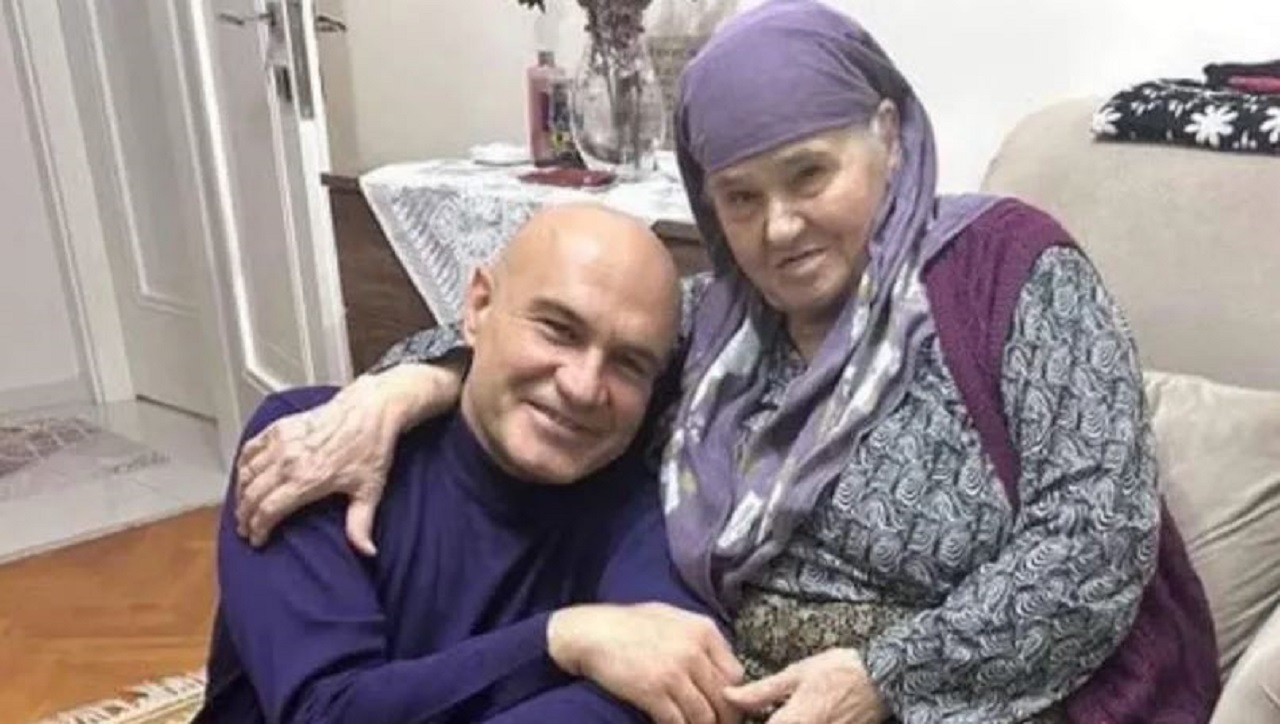 İYİ Partili Turhan Çömez’in anne acısı