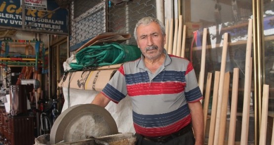 Seydişehir'de Bıçak Bileyicilerinin Kurban Bayramı Mesaisi