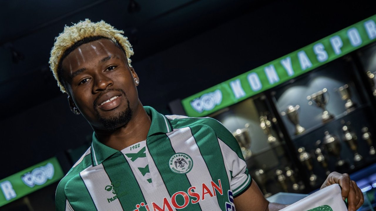 Konyaspor Adamo Nagalo’yu duyurdu