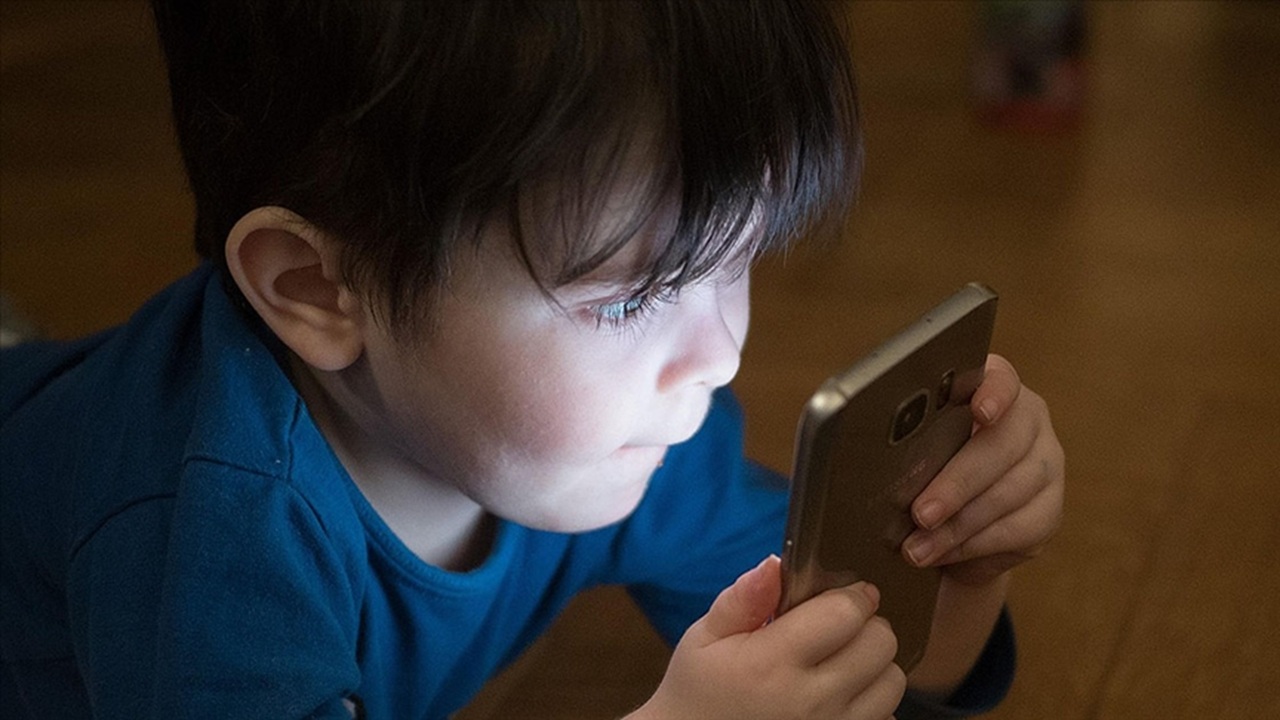 Bakanlıktan ‘ekran süresi’ uyarısı