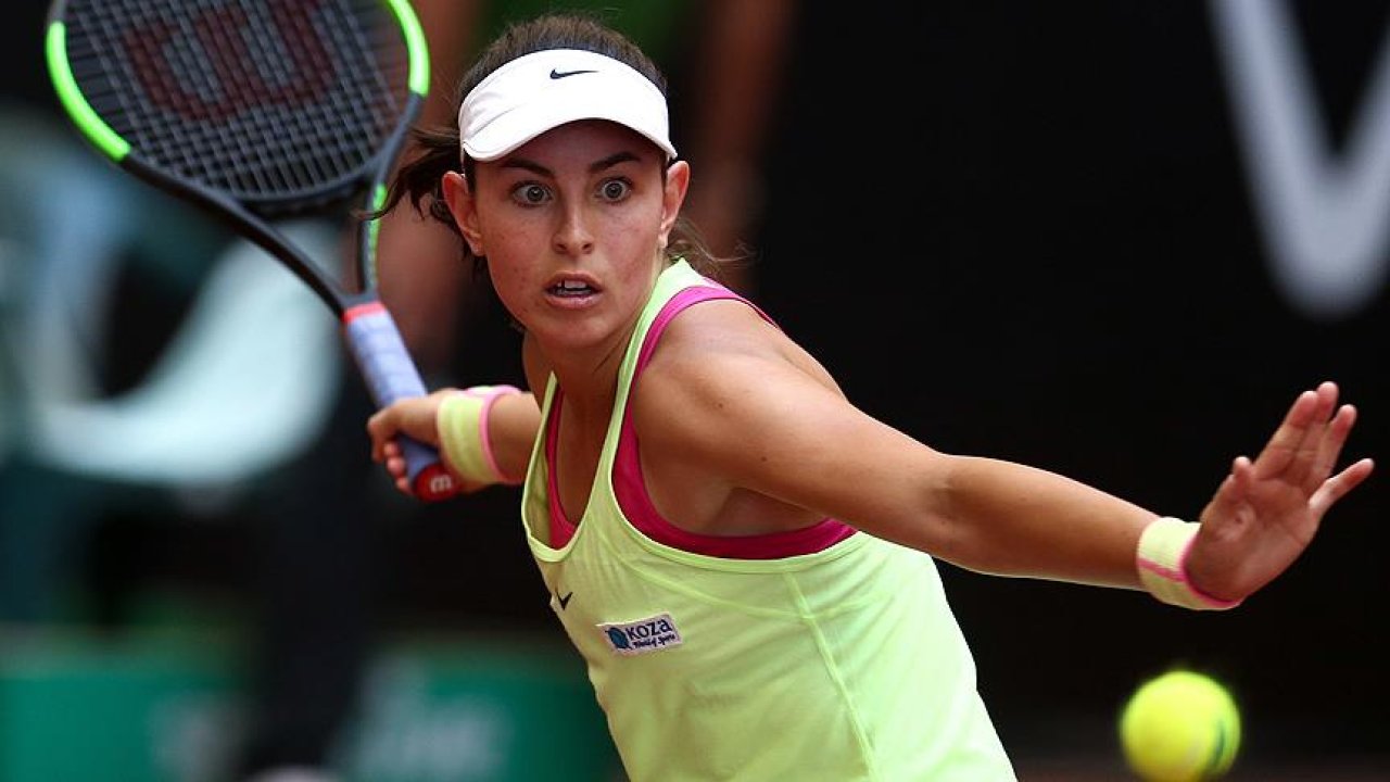 Milli tenisçi Ayla Aksu, Portekiz'de tarih yazdı